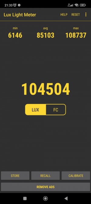 Screenshot_2022-12-19-21-33-11-410_com.doggoapps.luxlight.jpg